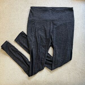 GAIAM women medium Athena asphalt heather with mesh down sides